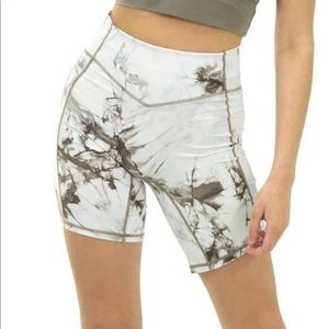 Balance Athletica Rider Short - Tie dye sea salt